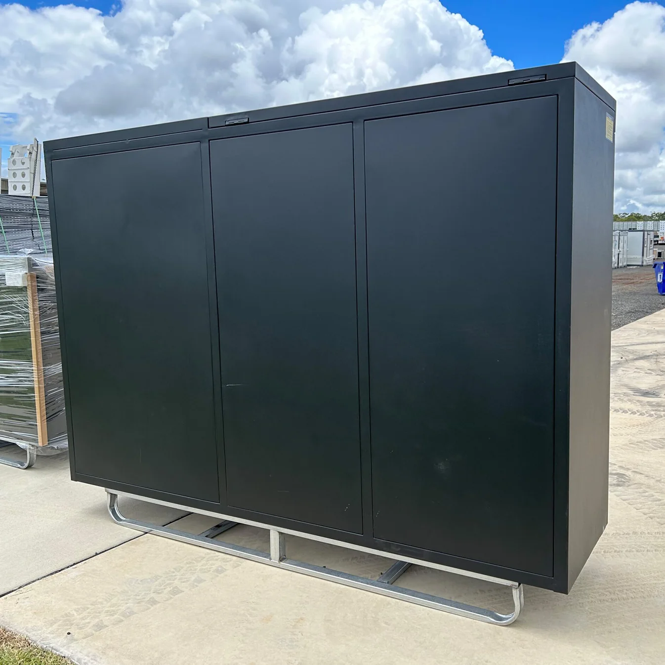 7ft Garage Storage Cabinet (35 Drawers & 1 Cabinet) 8 7ft storage cabinet 35 drawers 1 cabinets Silver 7