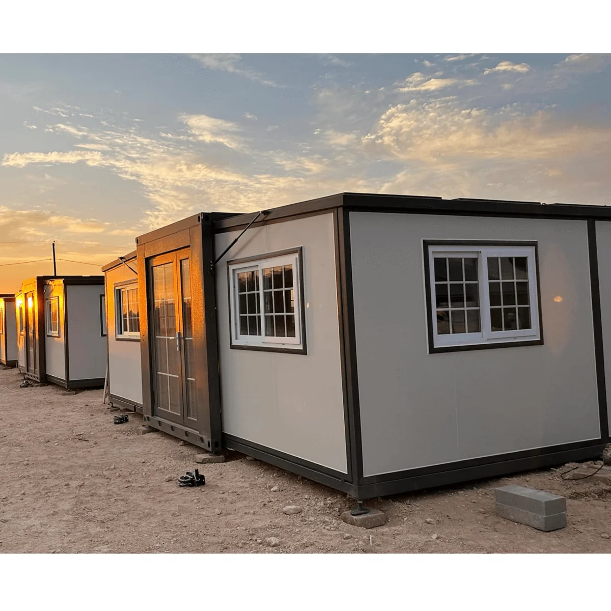 Expandable Prefab Home 19ft x 20ft With 1 Bedroom and Bathroom 11 modular house 19ftx20ft Scene 3